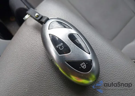 2024 Hyundai Elantra Sel from USA, damaged, VIN KMHLM4DG5RU636950